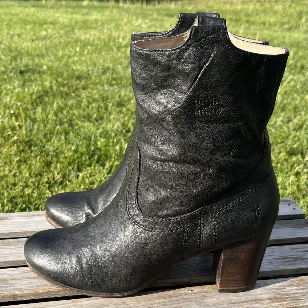 Frye Boots Womens Size 9.5 Black Leather Western Mid Calf Block Heel Booties